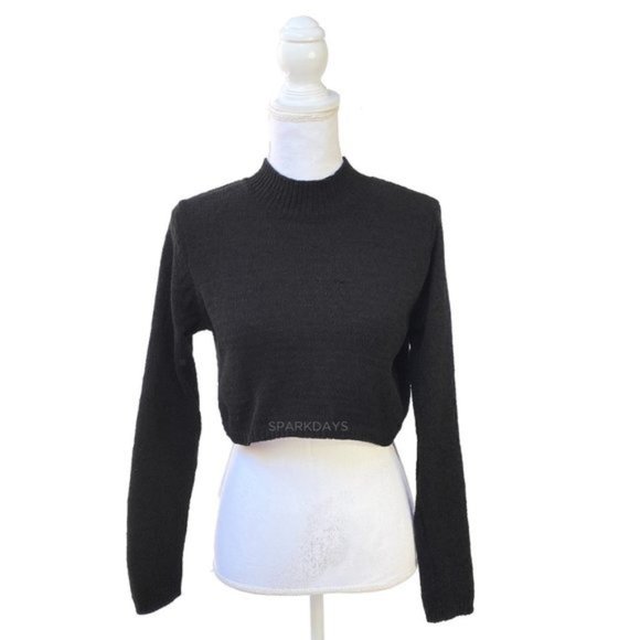 wild fable Sweaters - ❤️ Wild Fable Black Long Sleeve Crop Knit Sweater